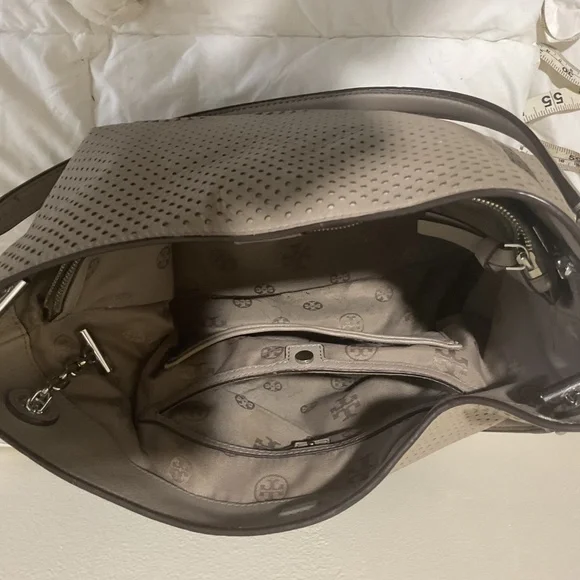 Tory Burch tan grayish shoulder handbag - Picture 6 of 8